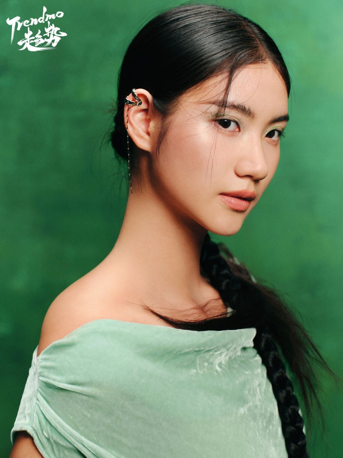 她无需演绎, div, 官方写道